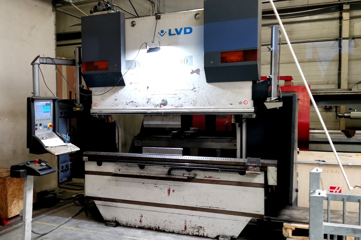 Bending machine LVD8025